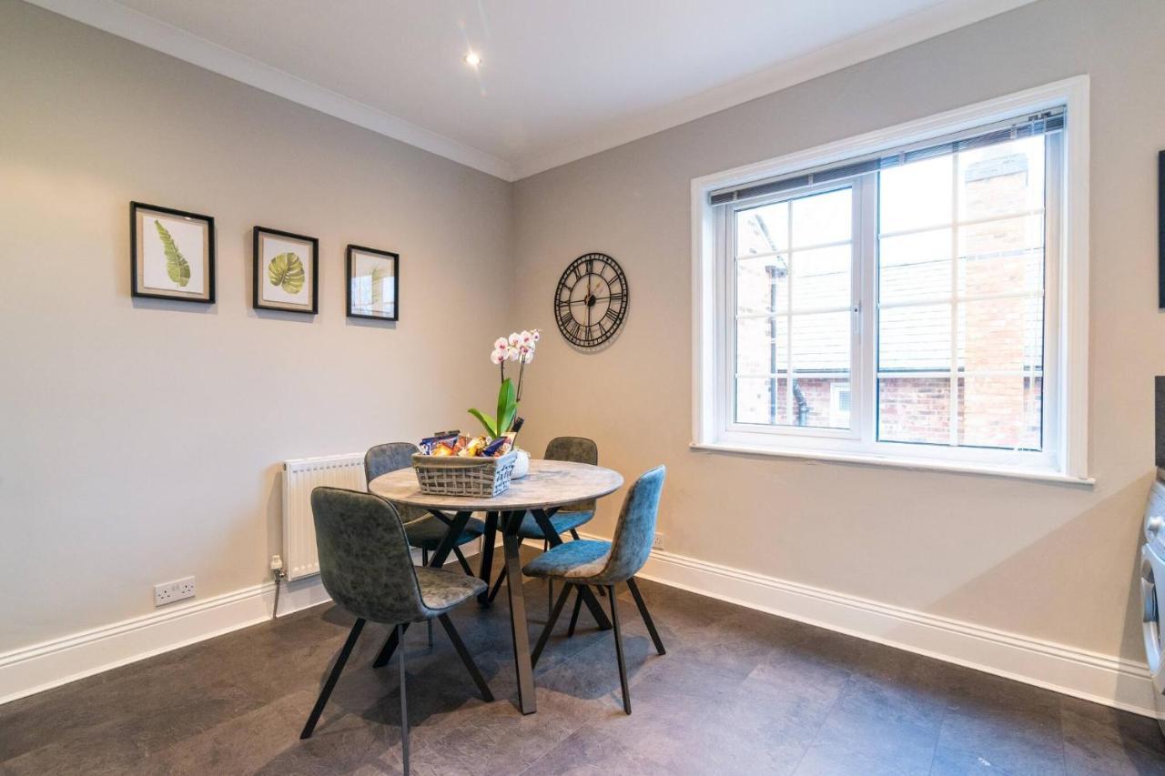 Modern Living 2 Bedroom Apartment South Wilmslow Esterno foto